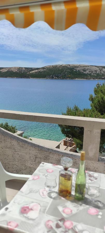 Sea Breeze Apartments With Private Beach And Boat Anchorage Stara Novalja Eksteriør billede