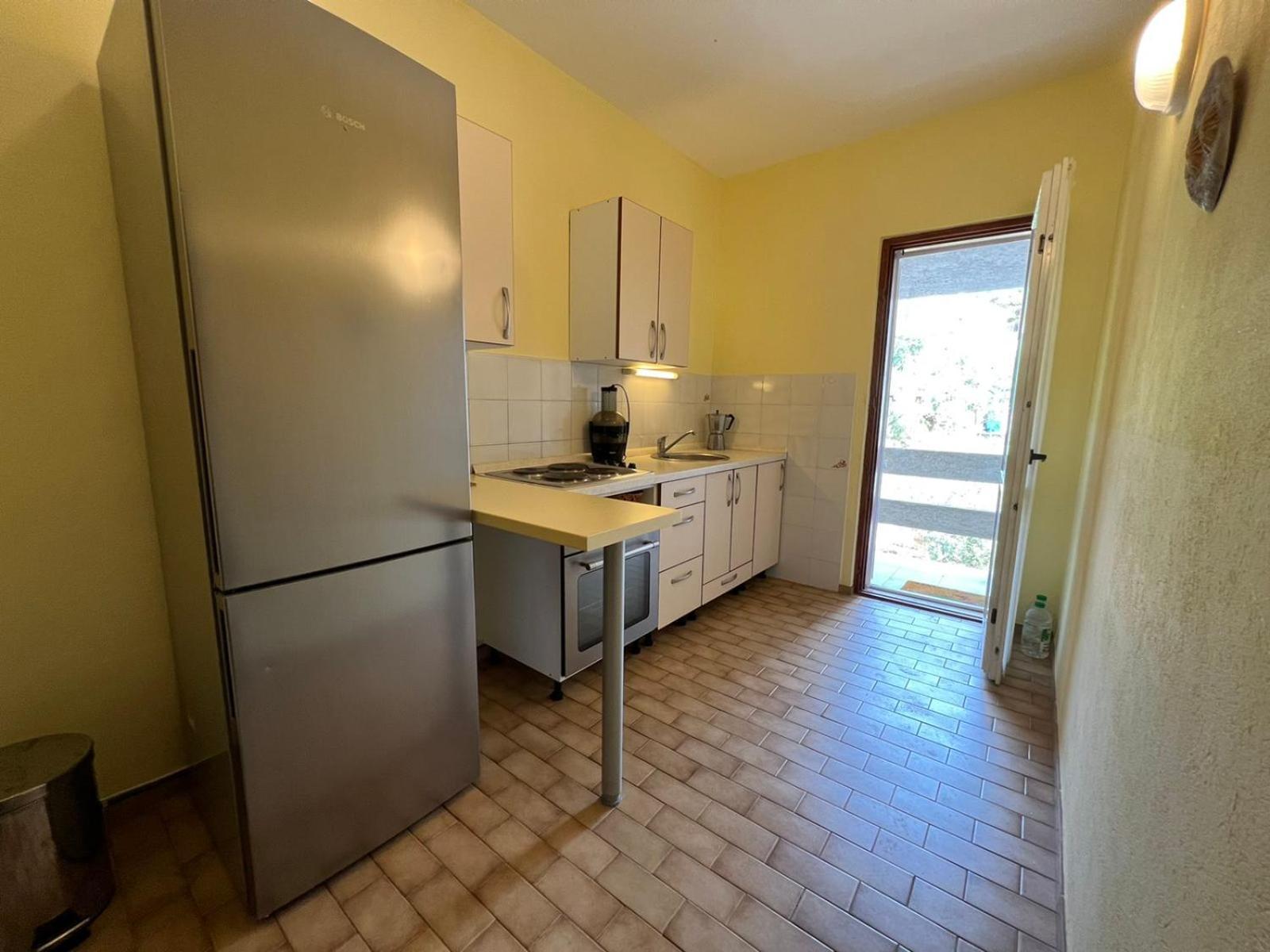 Sea Breeze Apartments With Private Beach And Boat Anchorage Stara Novalja Værelse billede