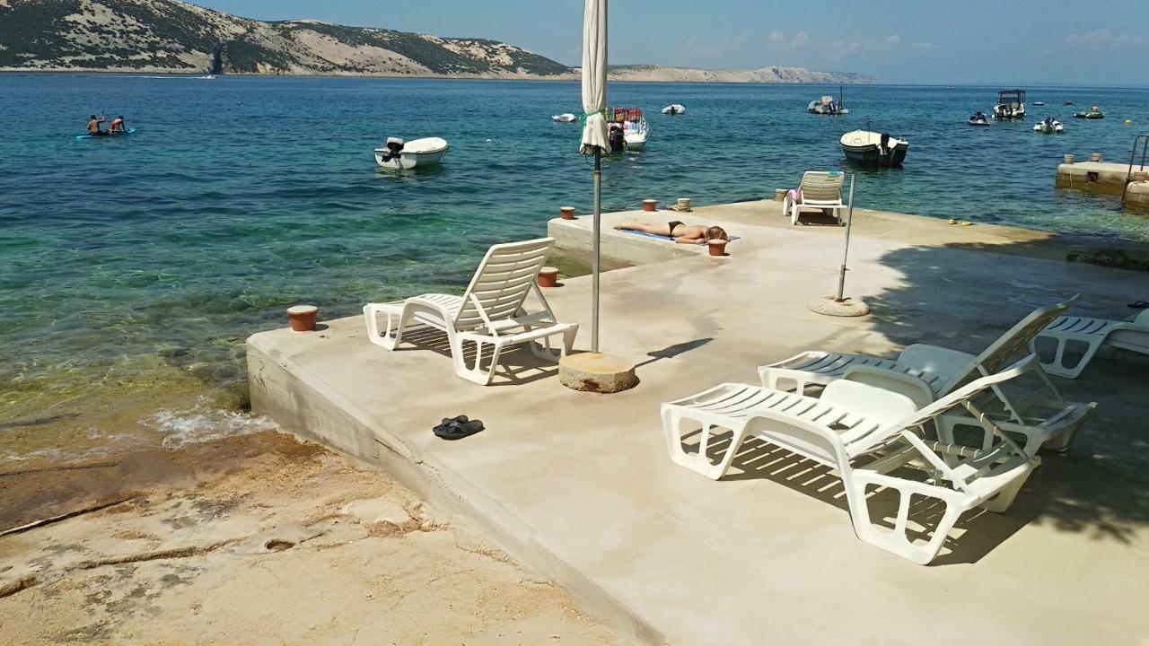 Sea Breeze Apartments With Private Beach And Boat Anchorage Stara Novalja Eksteriør billede